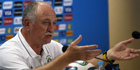 Scolari: Brasil Sudah Lupakan Cedera Neymar Scolari: Brasil Sudah Lupakan Cedera Neymar