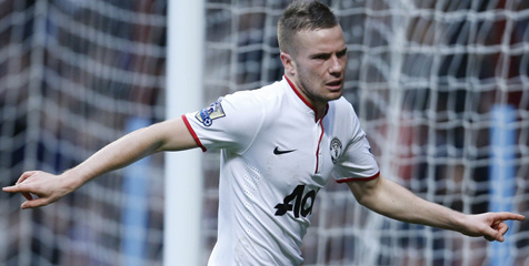 Cleverley Dipersilahkan Menuju Everton? Cleverley Dipersilahkan Menuju Everton?