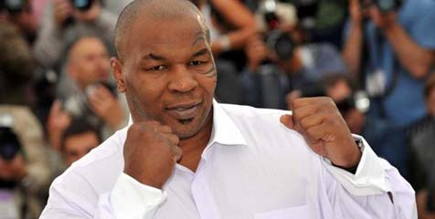 Mike Tyson Komentari Gigitan Suarez Mike Tyson Komentari Gigitan Suarez