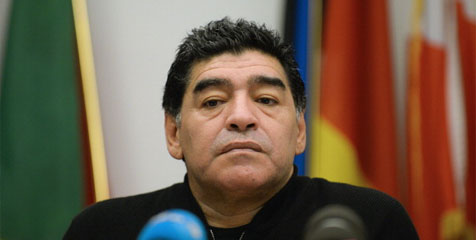 Maradona: Mascherano Bermain Seperti Anjing Pitbull Maradona: Mascherano Bermain Seperti Anjing Pitbull