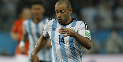 Mascherano: Hadang Robben, Pantat Saya 'Robek' Mascherano: Hadang Robben, Pantat Saya 'Robek'