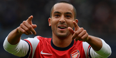Sedikit Lagi Lutut Walcott 100 Persen Pulih Sedikit Lagi Lutut Walcott 100 Persen Pulih