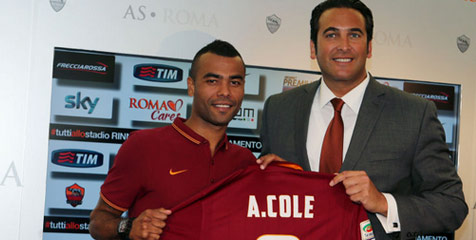 Galeri: Roma Presentasikan Ashley Cole
