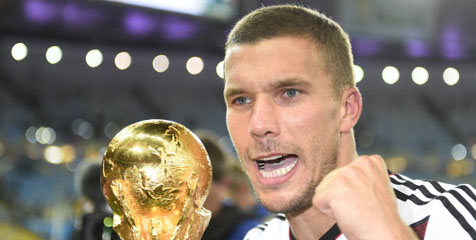 Podolski: Bangga Pernah Bermain Dengan Lahm Podolski: Bangga Pernah Bermain Dengan Lahm