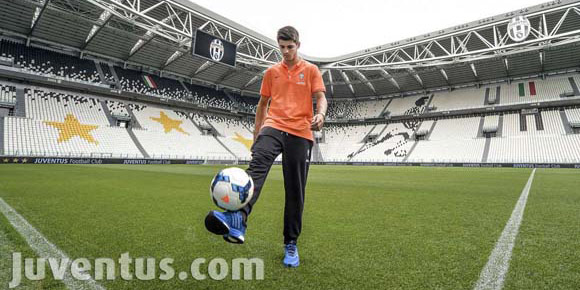 Morata 'Berkenalan' Dengan Juventus Stadium Morata 'Berkenalan' Dengan Juventus Stadium