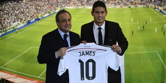 James Rodriguez Selamatkan 2 Fans Dari Kekerasan Petugas Keamanan James Rodriguez Selamatkan 2 Fans Dari Kekerasan Petugas Keamanan
