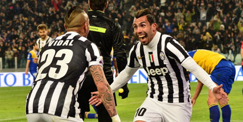 Tevez Ingin Vidal Tegas Tolak United Tevez Ingin Vidal Tegas Tolak United