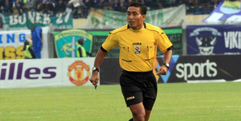Prasetyo Hadi Wasit Terbaik ISL Bulan Juni Prasetyo Hadi Wasit Terbaik ISL Bulan Juni