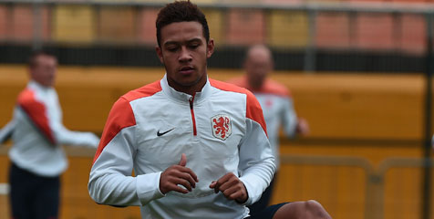 United Terus Amati Status Depay 