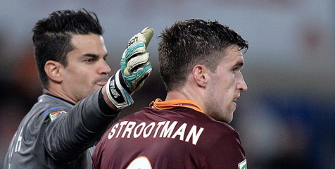 Van Gaal: Strootman? Tunggu Perkembangan Van Gaal: Strootman? Tunggu Perkembangan