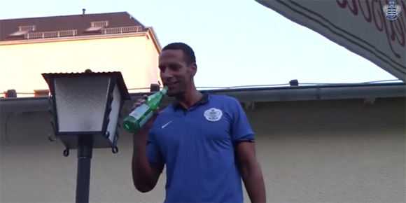 Video: 'Ospek' Unik Ferdinand dan Caulker Bersama QPR Video: 'Ospek' Unik Ferdinand dan Caulker Bersama QPR