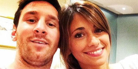 Tampil Elegan, Messi Hadiri Gala Dinner Bersama Antonella Tampil Elegan, Messi Hadiri Gala Dinner Bersama Antonella