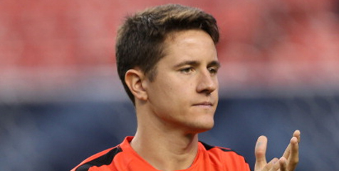 Mata: Herrera Gelandang yang Komplit Mata: Herrera Gelandang yang Komplit