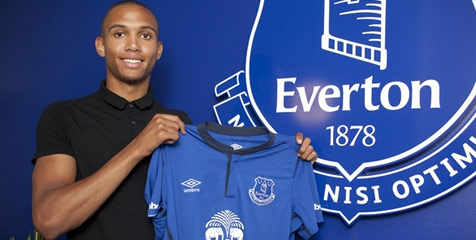 Everton Dapatkan 'The Next Rio Ferdinand' Everton Dapatkan 'The Next Rio Ferdinand'