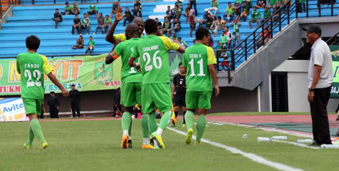 Dijamu Persiram, Persebaya Yakin Menang
