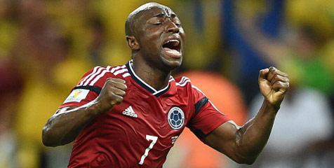 Demi Milan, Armero Tolak Rayuan Klub-klub Inggris