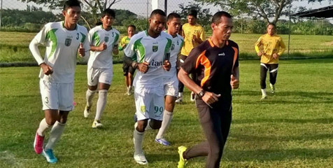 Persebaya Tak Ambil Jatah Jajal Lapangan Persebaya Tak Ambil Jatah Jajal Lapangan