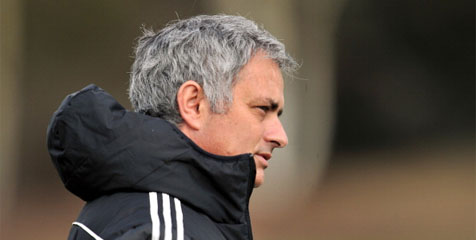 Mourinho Ingin Cech Ngotot Rebut Tempat Courtois Mourinho Ingin Cech Ngotot Rebut Tempat Courtois