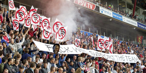 Bikin Stadion Sepi, Suporter PSV Tolak Adanya Wi-Fi di Stadion Bikin Stadion Sepi, Suporter PSV Tolak Adanya Wi-Fi di Stadion