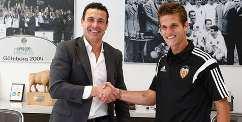Man City Pinjamkan Bruno Zuculini ke Valencia Man City Pinjamkan Bruno Zuculini ke Valencia
