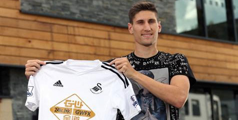 Swansea Resmi Dapatkan Bek Timnas Argentina Swansea Resmi Dapatkan Bek Timnas Argentina