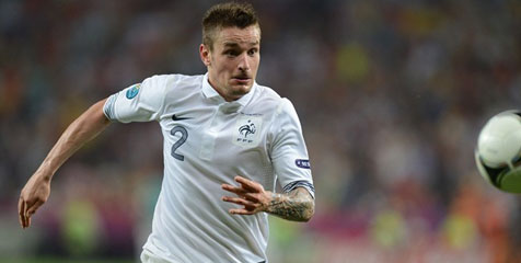 Jelang Duel Hidup Mati Besiktas, Debuchy Siapkan Tato Anyar Jelang Duel Hidup Mati Besiktas, Debuchy Siapkan Tato Anyar