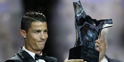 Ronaldo Bakal Pasang Piala Barunya di Museum Ronaldo Bakal Pasang Piala Barunya di Museum
