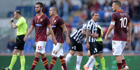 Napoli Out Dari UCL, Juve dan Roma Untung Besar
