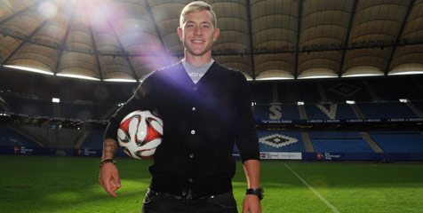 Lewis Holtby Pulang Kampung ke Hamburg Lewis Holtby Pulang Kampung ke Hamburg
