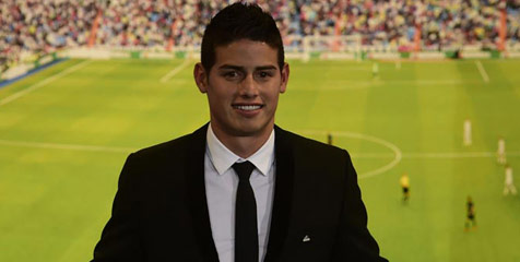 James Rodriguez Sabet Gelar Pria Terseksi 2014 James Rodriguez Sabet Gelar Pria Terseksi 2014