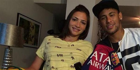Tunjukkan Perhatian, Neymar Kunjungi Atlet Ski Cantik Laia Souza Tunjukkan Perhatian, Neymar Kunjungi Atlet Ski Cantik Laia Souza