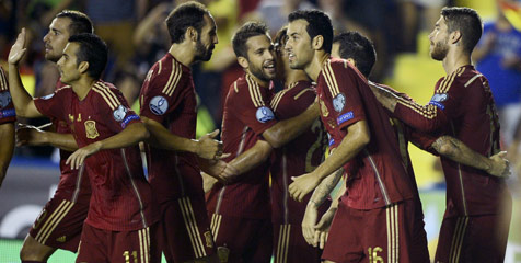 Review: Spanyol Pesta Gol ke Gawang Makedonia Review: Spanyol Pesta Gol ke Gawang Makedonia
