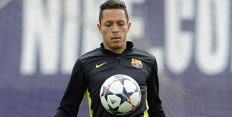 Adriano: Saya Menerima Tawaran Untuk Tinggalkan Barca Adriano: Saya Menerima Tawaran Untuk Tinggalkan Barca