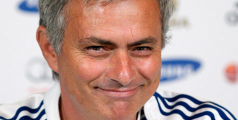 FIFA 15 Sediakan Taktik 'Park The Bus' untuk Chelsea FIFA 15 Sediakan Taktik 'Park The Bus' untuk Chelsea