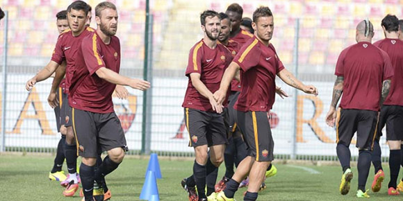 Galeri: Persiapan Terakhir Roma Tantang Empoli Galeri: Persiapan Terakhir Roma Tantang Empoli