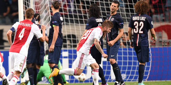 Highlights Liga Champions: Ajax 1-1 PSG Highlights Liga Champions: Ajax 1-1 PSG