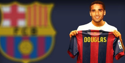 Douglas Idolakan Dani Alves dan Satu Legenda Brasil Lainnya Douglas Idolakan Dani Alves dan Satu Legenda Brasil Lainnya