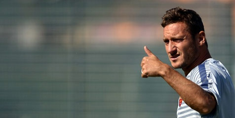 Totti Ingin Perpendek Selisih Poin Dengan Juve