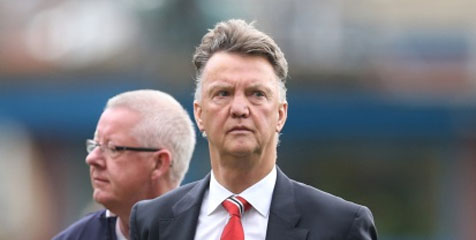 Cari Defender Baru, Van Gaal Tak Pedulikan Usia Cari Defender Baru, Van Gaal Tak Pedulikan Usia