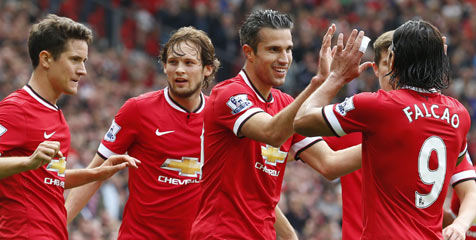 Carragher: Man United Akan Finish di Atas Liverpool Carragher: Man United Akan Finish di Atas Liverpool
