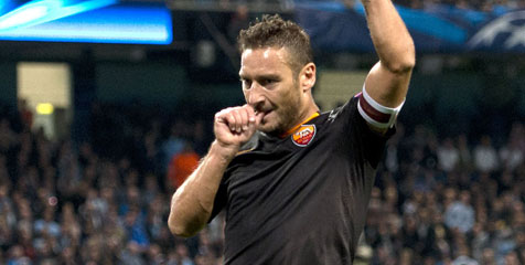 Totti Geser Giggs Sebagai Pencetak Gol Tertua Liga Champions