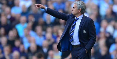 Mourinho Isyaratkan Bisa Latih Liverpool Atau Man United Mourinho Isyaratkan Bisa Latih Liverpool Atau Man United
