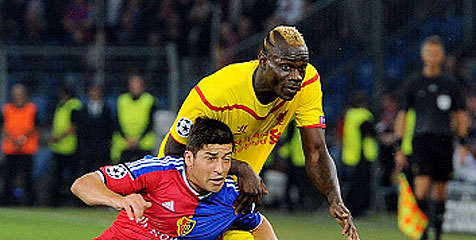 Carragher Kritik Habis Performa Balotelli
