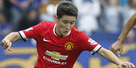 Rusuk Herrera Patah Gara-gara Wasit? Rusuk Herrera Patah Gara-gara Wasit?