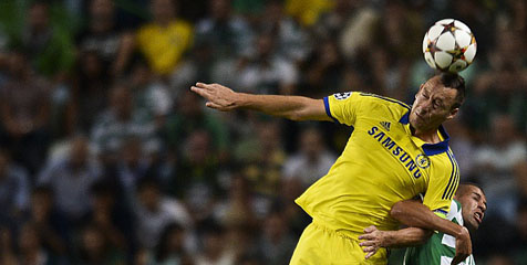 Trofi EPL Luput dari Chelsea, Terry Mengaku Menangis Trofi EPL Luput dari Chelsea, Terry Mengaku Menangis
