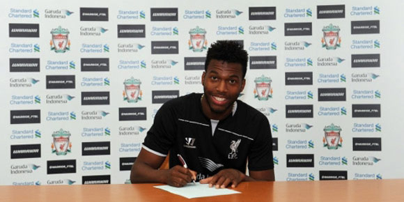 Galeri: Sturridge Teken Kontrak Baru di Liverpool Galeri: Sturridge Teken Kontrak Baru di Liverpool