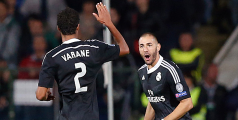 Varane: Benzema Adalah Striker '9 1/2' Varane: Benzema Adalah Striker '9 1/2'