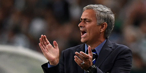Dalglish: Jika Saya Keane, Saya Juga Malas Jabat Tangan Mourinho Dalglish: Jika Saya Keane, Saya Juga Malas Jabat Tangan Mourinho