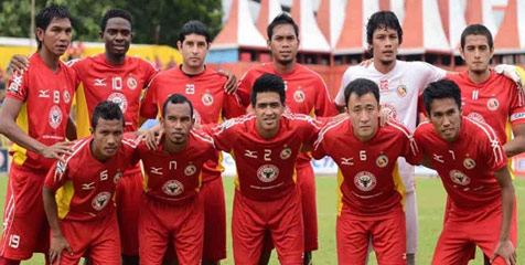 Review ISL: Semen Padang Bekuk Persela 4-2 Review ISL: Semen Padang Bekuk Persela 4-2