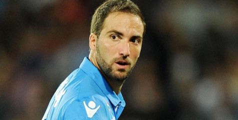 Lagi, Higuain Bantah Didekati Barcelona Lagi, Higuain Bantah Didekati Barcelona